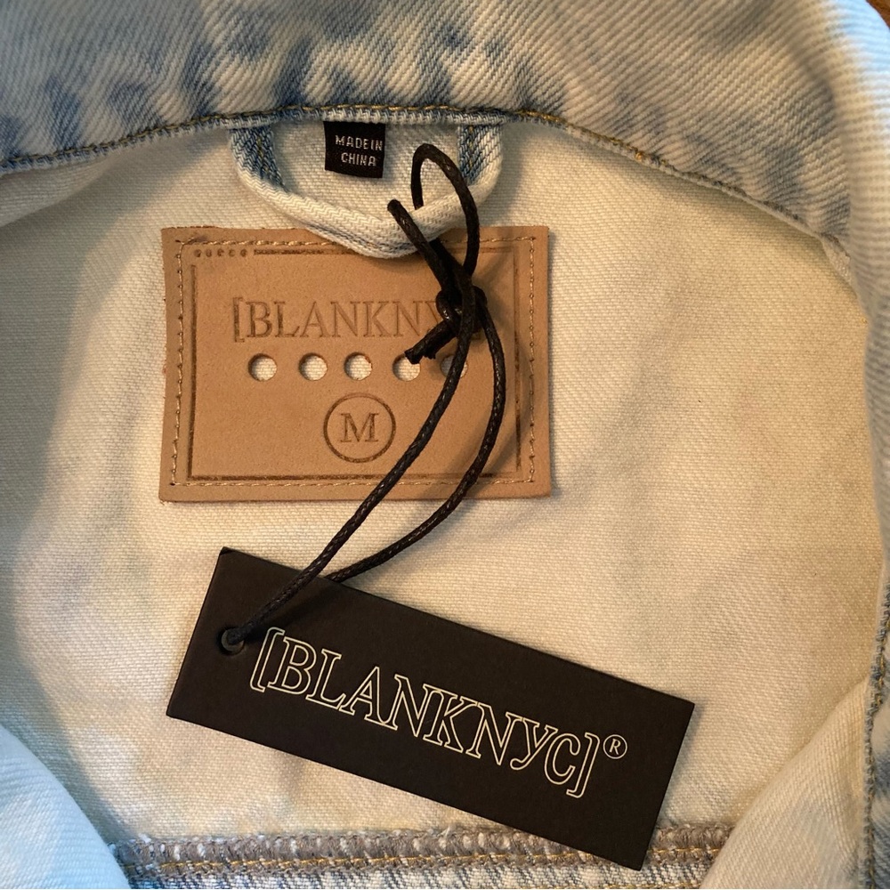 NEW Blank NYC Colorblock Stripe Sweater Sleeve Denim Trucker Jacket Acid Wash M - Picture 13 of 15